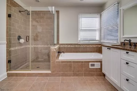 10 Glen Eagles Rd, Washington, NJ 07882 photo 14