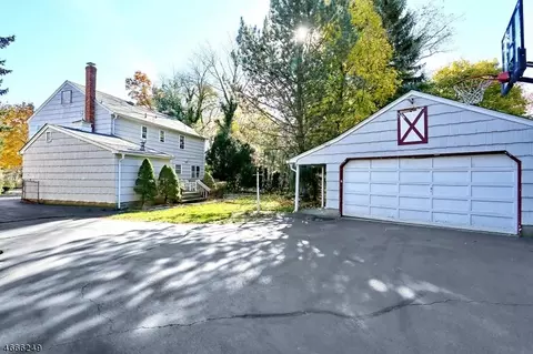 455 Tulane Ct, Paramus, NJ 07652 photo 20