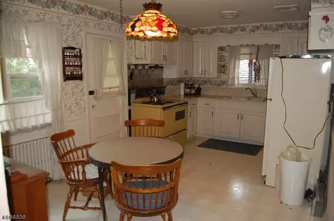 97 Prospect St, Paramus, NJ 07652 photo 3