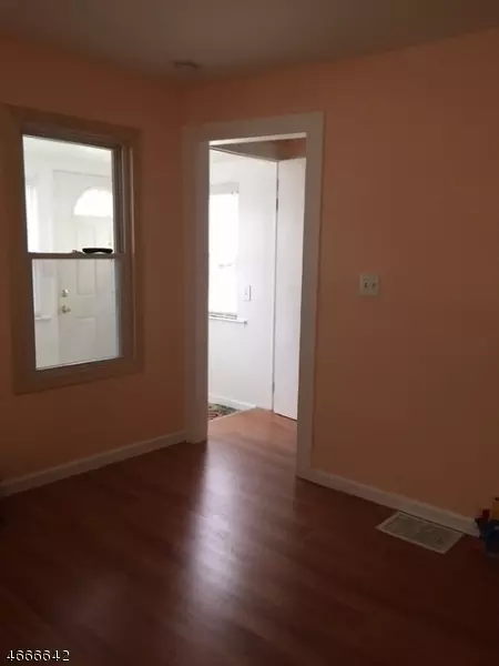 508 E 2nd St, Plainfield, NJ 07060 photo 6
