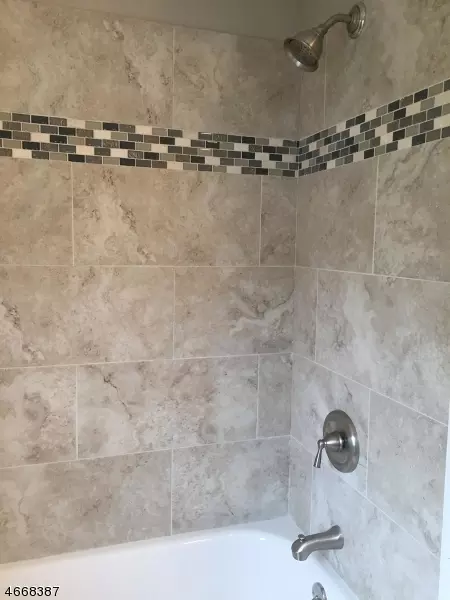 3 Marshall Pl, Middlesex, NJ 08846 photo 9