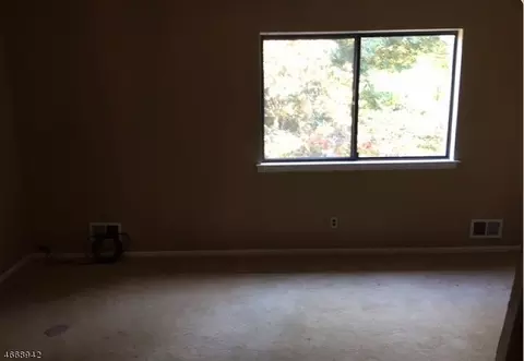 35 Ralph St, Wayne, NJ 07470 photo 10