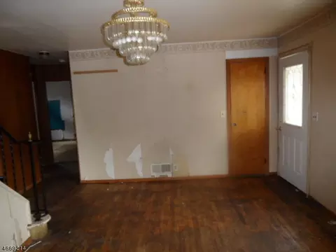 468 Warfield Rd, North Plainfield, NJ 07063 photo 3
