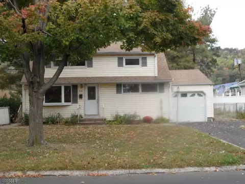 468 Warfield Rd, North Plainfield, NJ 07063 photo 1