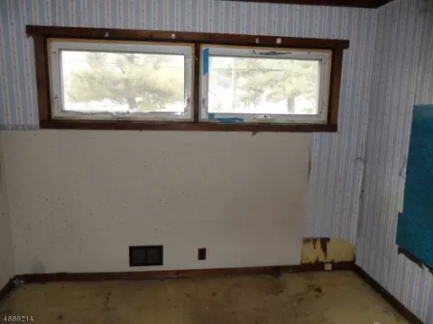 468 Warfield Rd, North Plainfield, NJ 07063 photo 7