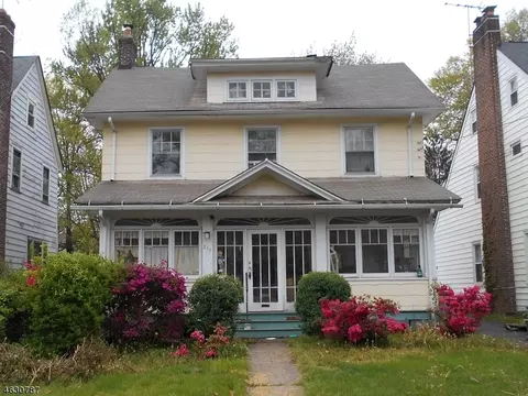 211 E 3rd Ave, Roselle, NJ 07203 photo 1