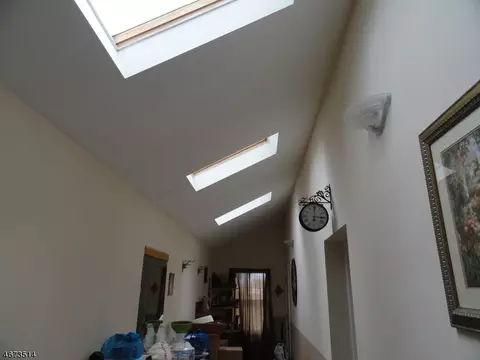 457 Riverside Dr, Wayne, NJ 07470 photo 14
