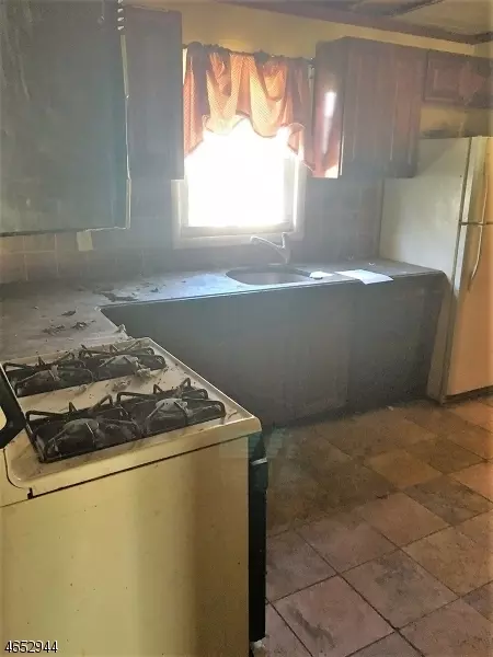 34 Decker Rd, Haskell, NJ 07420 photo 3