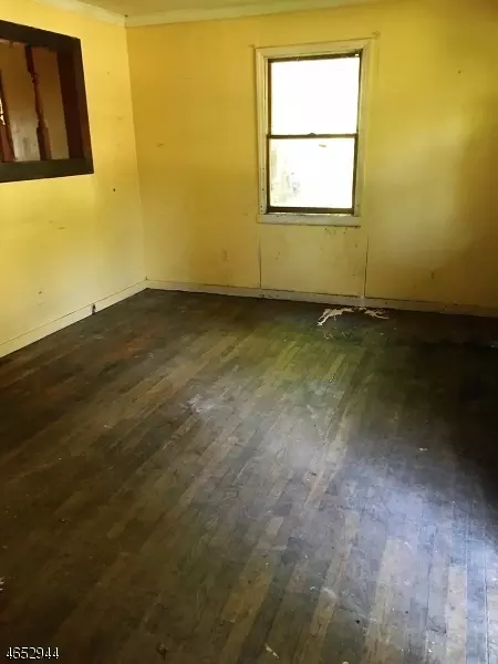 34 Decker Rd, Haskell, NJ 07420 photo 4