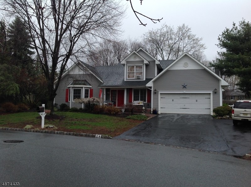 24 Sturbridge Cir, Wayne, NJ 07470 photo 1