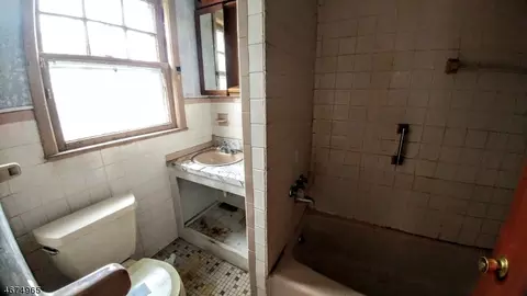212 Ryan St, Hillside, NJ 07205 photo 11