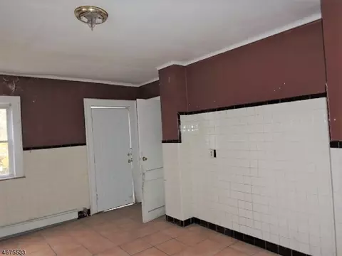 332-34 E 5th St, Plainfield, NJ 07060 photo 4