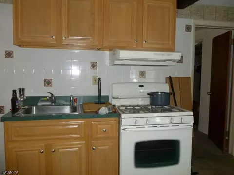 21 Spring St, Wallington, NJ 07057 photo 7
