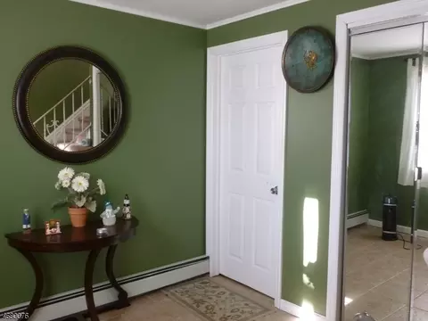 21 Spring St, Wallington, NJ 07057 photo 2
