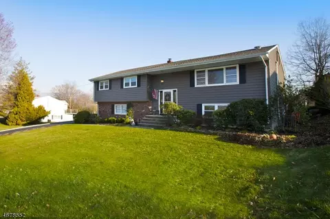 7 Nimitz Rd, Wayne, NJ 07470 photo 1