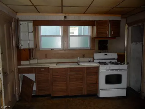 314 Stebbins Pl, Plainfield, NJ 07063 photo 6