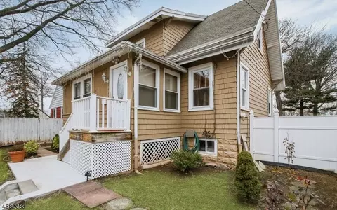 705 E 2nd Ave, Roselle, NJ 07203 photo 2