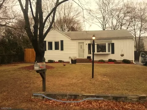 3 E Mapledale Ave, Succasunna, NJ 07876 photo 1