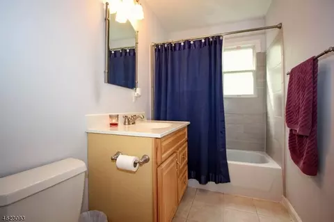 3 Markham Rd, Edison, NJ 08817 photo 14