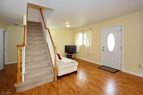 3 Markham Rd, Edison, NJ 08817 photo 3