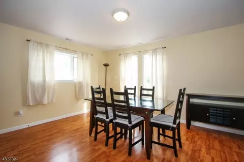 3 Markham Rd, Edison, NJ 08817 photo 6