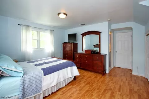 3 Markham Rd, Edison, NJ 08817 photo 16