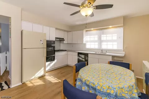 7 Slope Dr, Dover, NJ 07801 photo 6