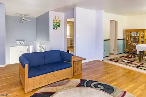 7 Slope Dr, Dover, NJ 07801 photo 4