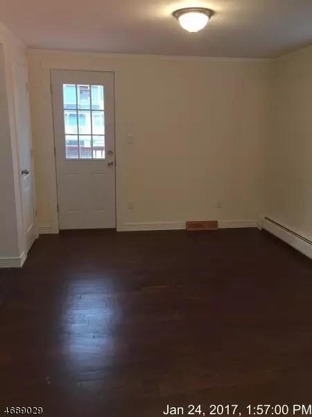 28 Roseland Ave, Wanaque Boro, NJ 07421 photo 3