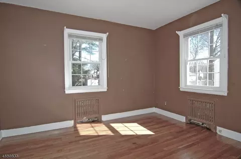 208 Albert St, North Plainfield, NJ 07063 photo 6