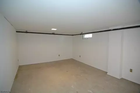 208 Albert St, North Plainfield, NJ 07063 photo 9
