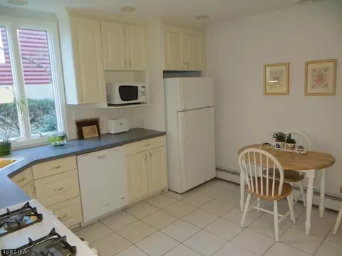 65 Lake Trl E, Wayne, NJ 07470 photo 7