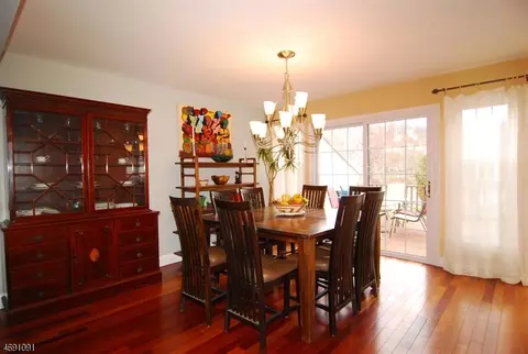 311 Redtail Hawk Ct, Hackettstown, NJ 07840 photo 5