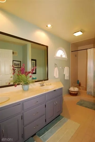311 Redtail Hawk Ct, Hackettstown, NJ 07840 photo 13