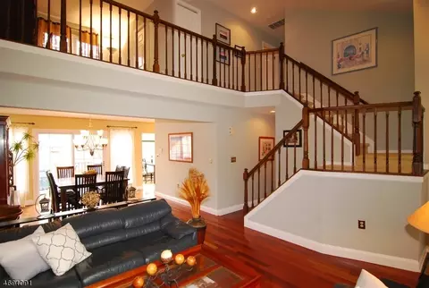 311 Redtail Hawk Ct, Hackettstown, NJ 07840 photo 2