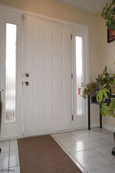509 E 2nd Ave, Roselle, NJ 07203 photo 8