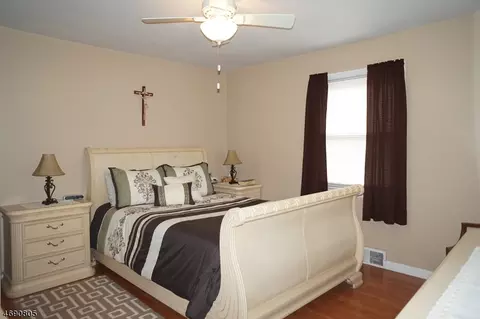 509 E 2nd Ave, Roselle, NJ 07203 photo 6