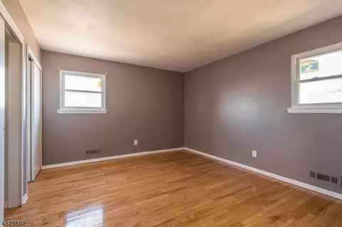 111 Highview Ter, Dover, NJ 07801 photo 6