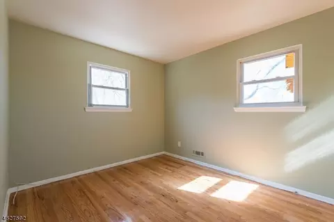111 Highview Ter, Dover, NJ 07801 photo 9