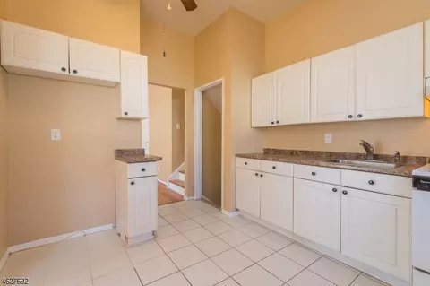 111 Highview Ter, Dover, NJ 07801 photo 4