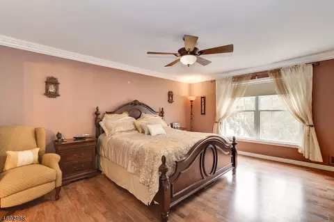 754 Livingston Ct, Paramus, NJ 07652 photo 12
