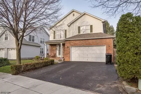 754 Livingston Ct, Paramus, NJ 07652 photo 1