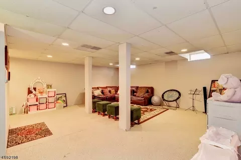 754 Livingston Ct, Paramus, NJ 07652 photo 20