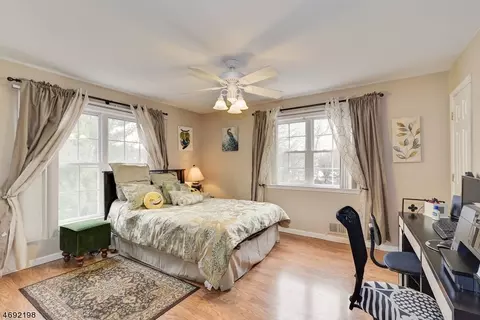 754 Livingston Ct, Paramus, NJ 07652 photo 16