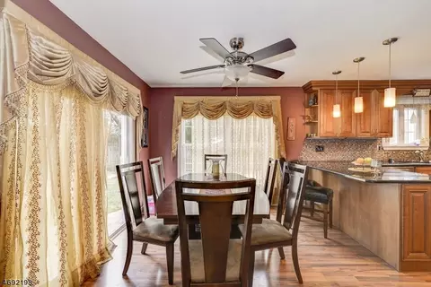 754 Livingston Ct, Paramus, NJ 07652 photo 10