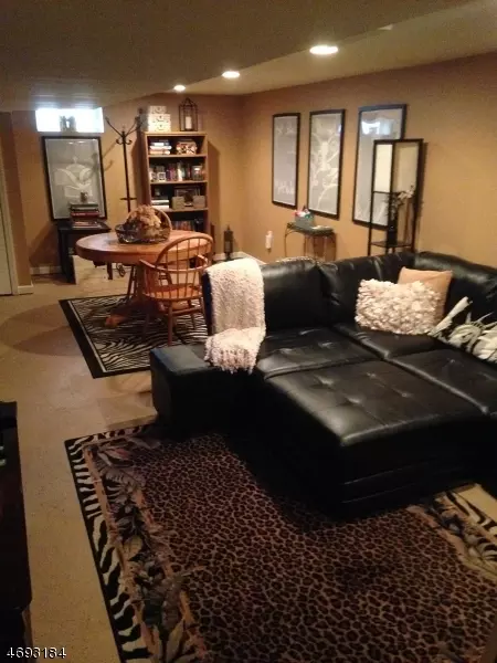 751 Roessner Dr, Union, NJ 07083 photo 18