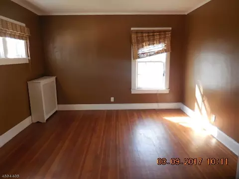 324 E 3rd Ave, Roselle, NJ 07203 photo 6