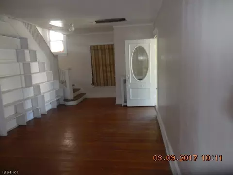 324 E 3rd Ave, Roselle, NJ 07203 photo 5