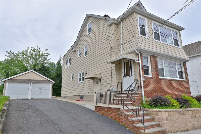 205 Centre St, Nutley, NJ 07110 photo 1