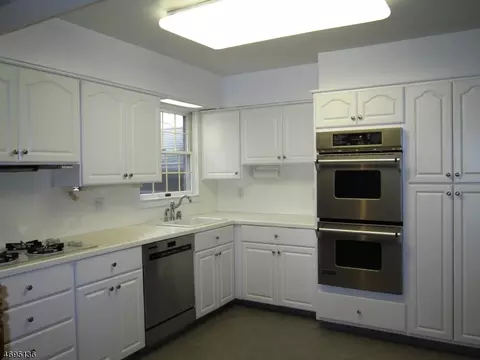 17 Dwyer Rd, Wayne, NJ 07470 photo 6